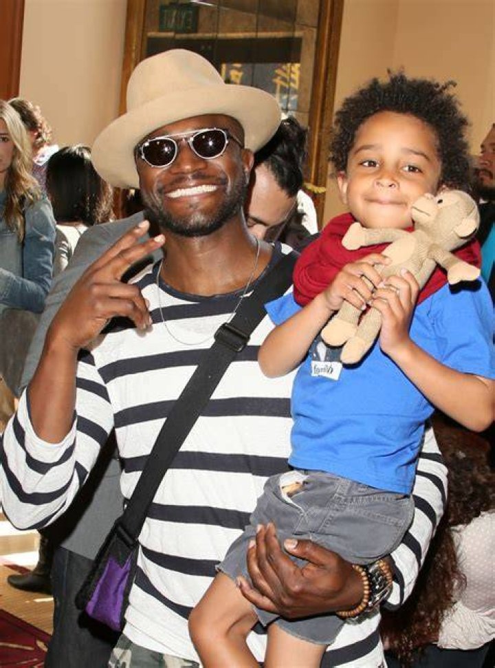 All about Taye Diggs’ family, marriage, wife and kids 2R VISION NEWS