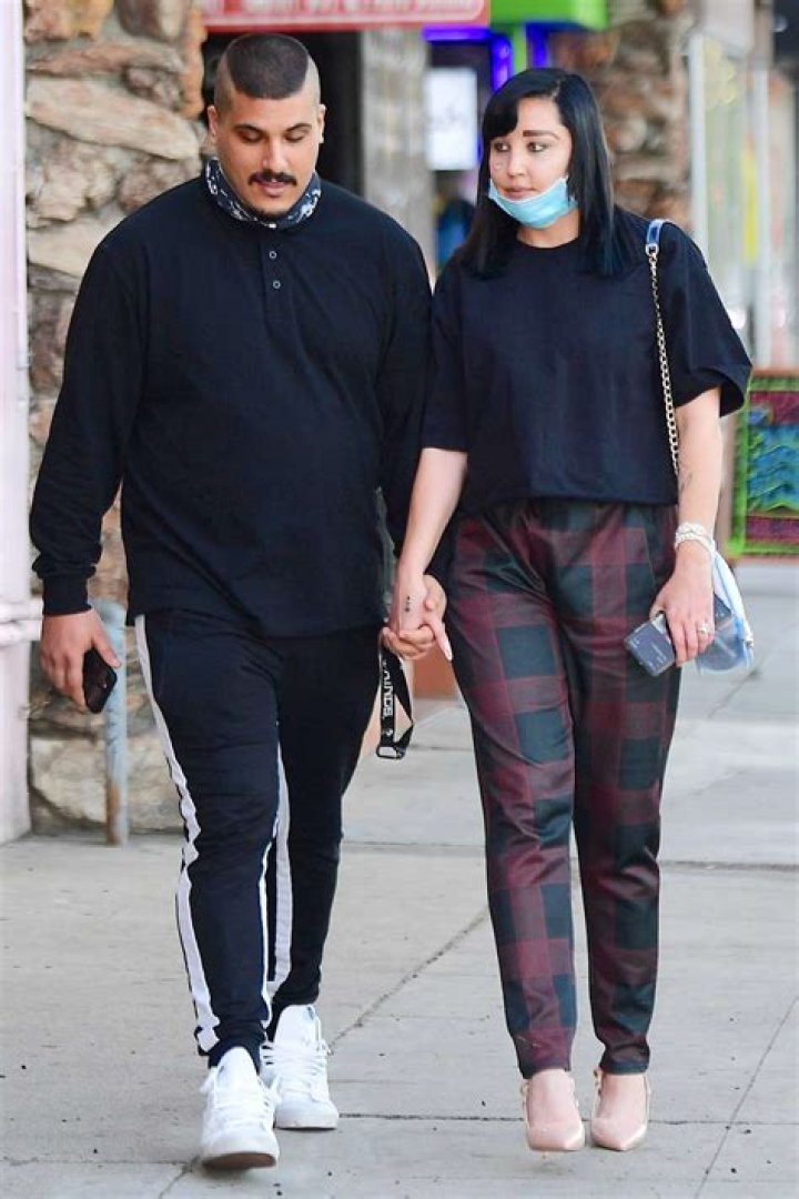 Amanda Bynes and Paul Michael's Relationship Timeline Us Weekly