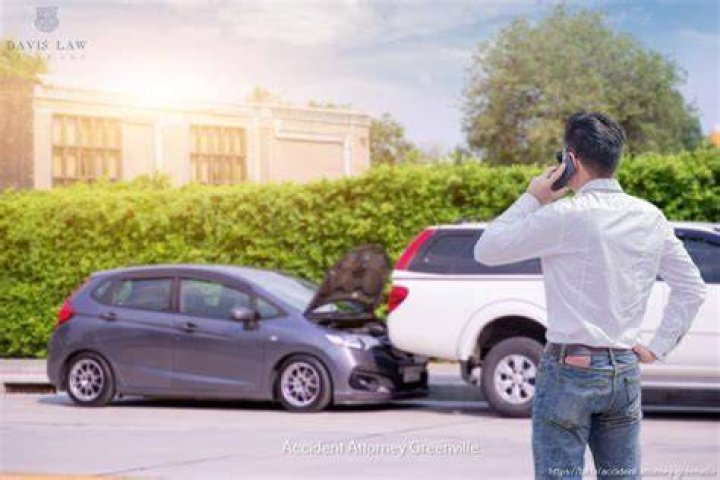 Car Accident Lawyer in Davis Free Consultations