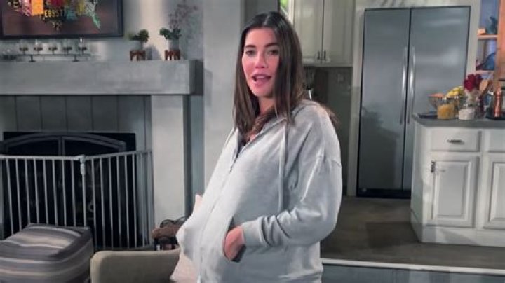 Jacqueline Macinnes Wood Pregnant
