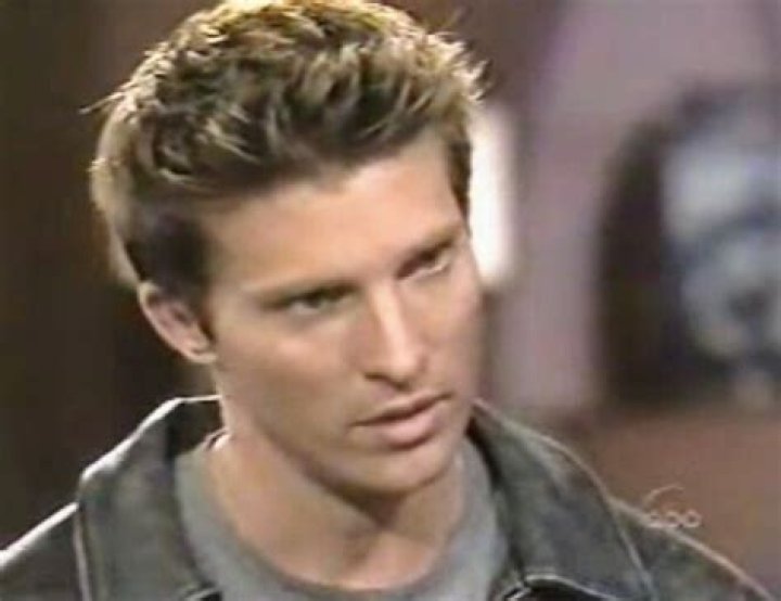 JASON GH SCREEN SHOT General hospital, Emilio estevez, Jack wagner
