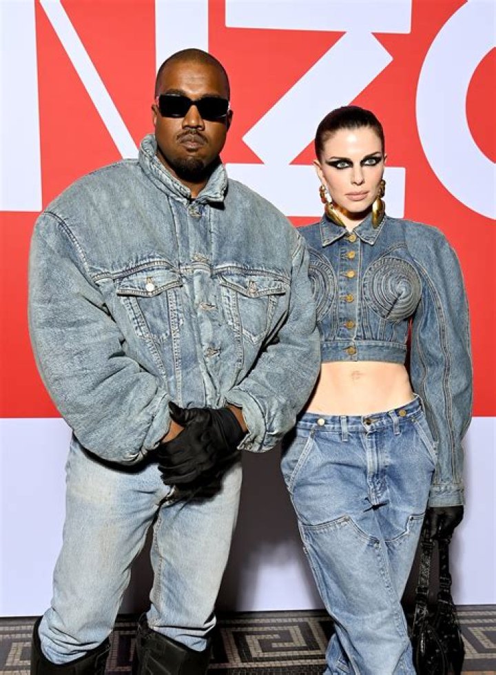 Julia Fox&rsquo;s Dating History Kanye West, Peter Artemiev and More