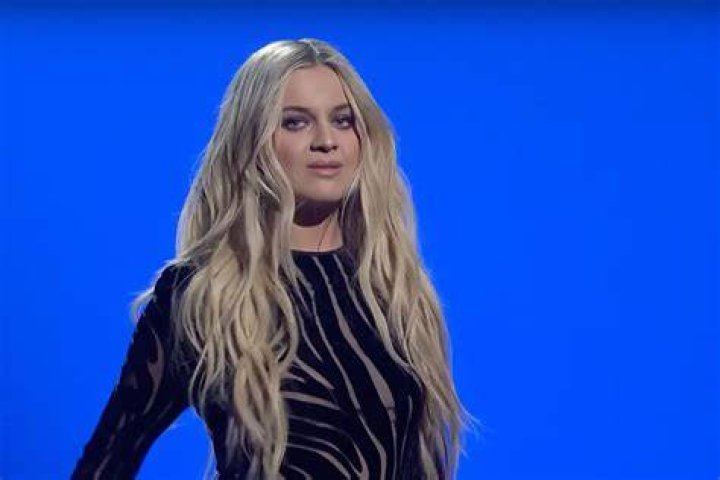 Kelsea Ballerini Shares Searing New 'Blindsided' Verse on 'SNL'