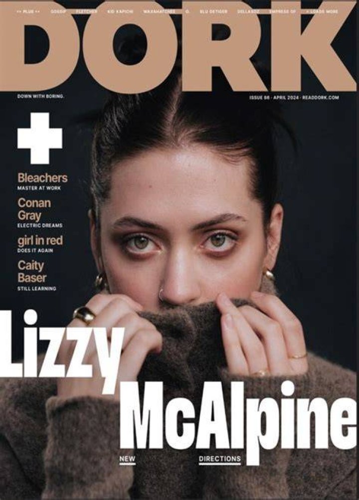 Lizzy McAlpine English Metal Magazine