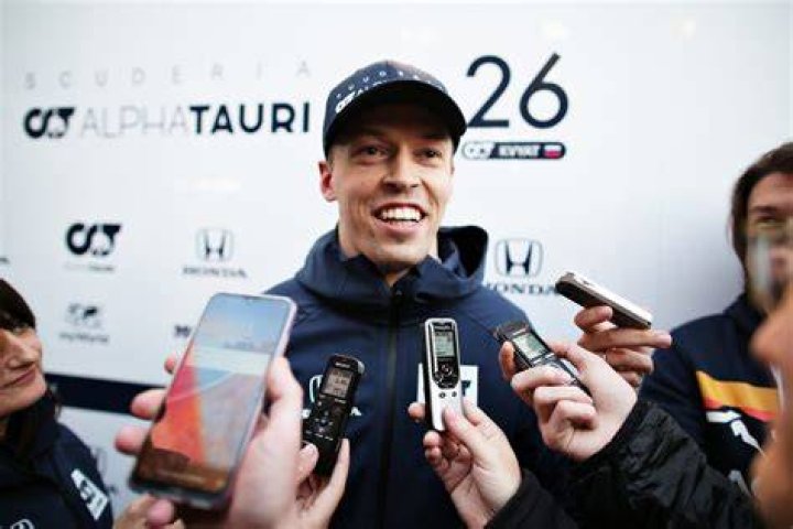 Marko stays out of KvyatPiquet split