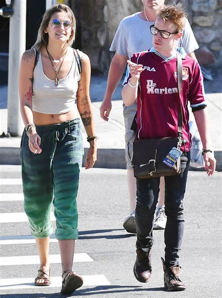PARIS JACKSON and Macaulay Culkin Out in New York 05/05/2017 HawtCelebs