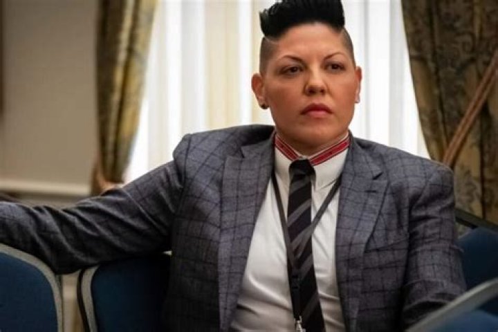 Sara Ramirez Net Worth, Salary, Age, Height, Weight, Bio, Family, Career