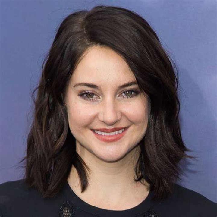 Shailene Woodley "Adrift" Press Conference in Pasadena • CelebMafia