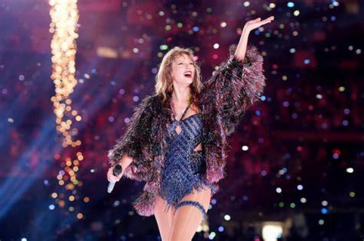 Taylor Swift's Height, Weight, Measurements & More