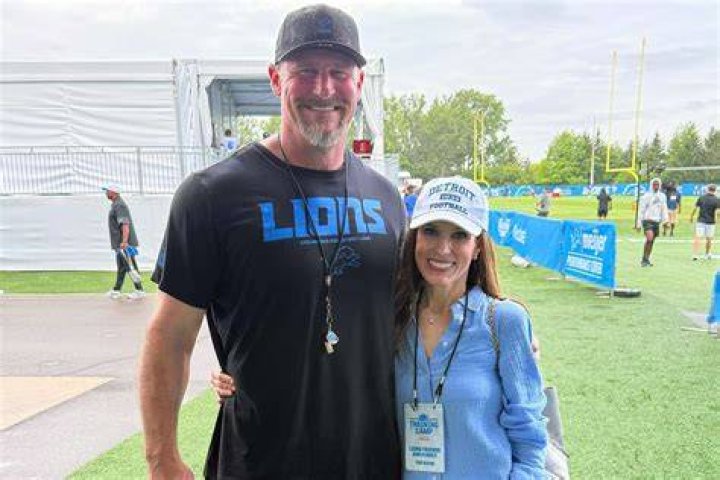 Who Is Dan Campbell Wife? The Supportive and Private Life of His Spouse