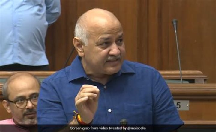 Who Is Manish Sisodia Second Wife? Family And Net Worth